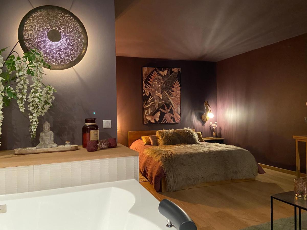 La Planque - Chambres Avec Jacuzzi Fleury-en-Biere Exterior foto